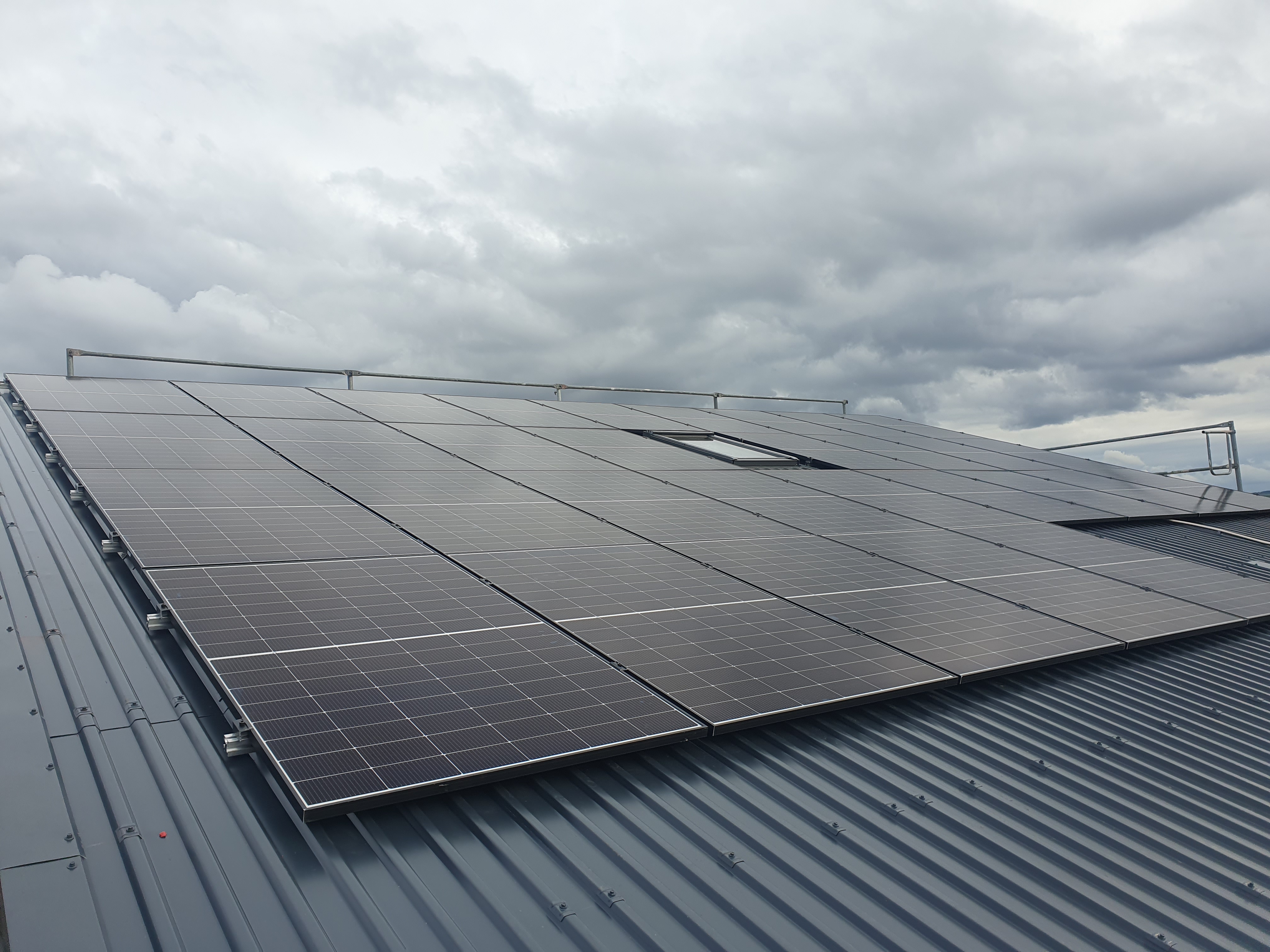 Photovoltaikanlage auf Einfamilienhaus mit Gaube